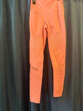ALO Yoga Coral Ribbed Moto Joggers